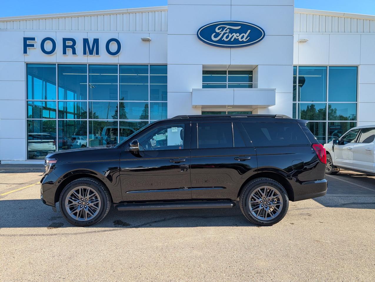 2026 Ford Expedition Platinum Photo0