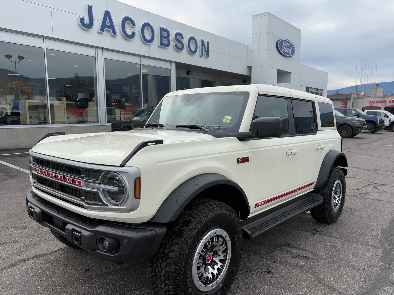 2026 Ford Bronco Outer Banks Photo0