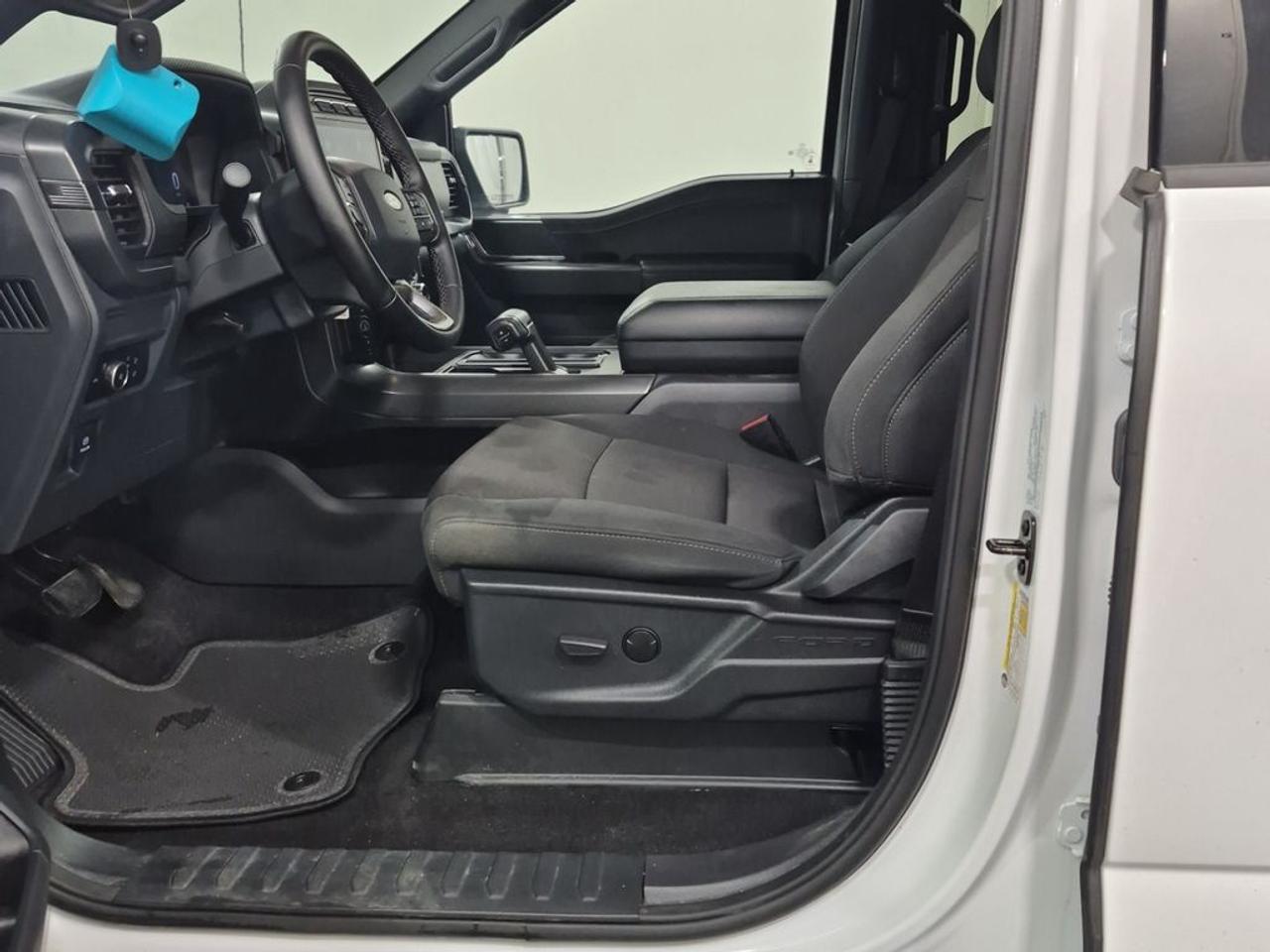 2024 Ford F-150 XLT Photo4
