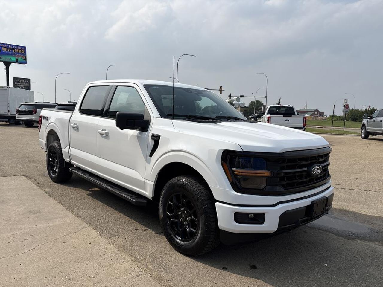 2024 Ford F-150 XLT Photo0