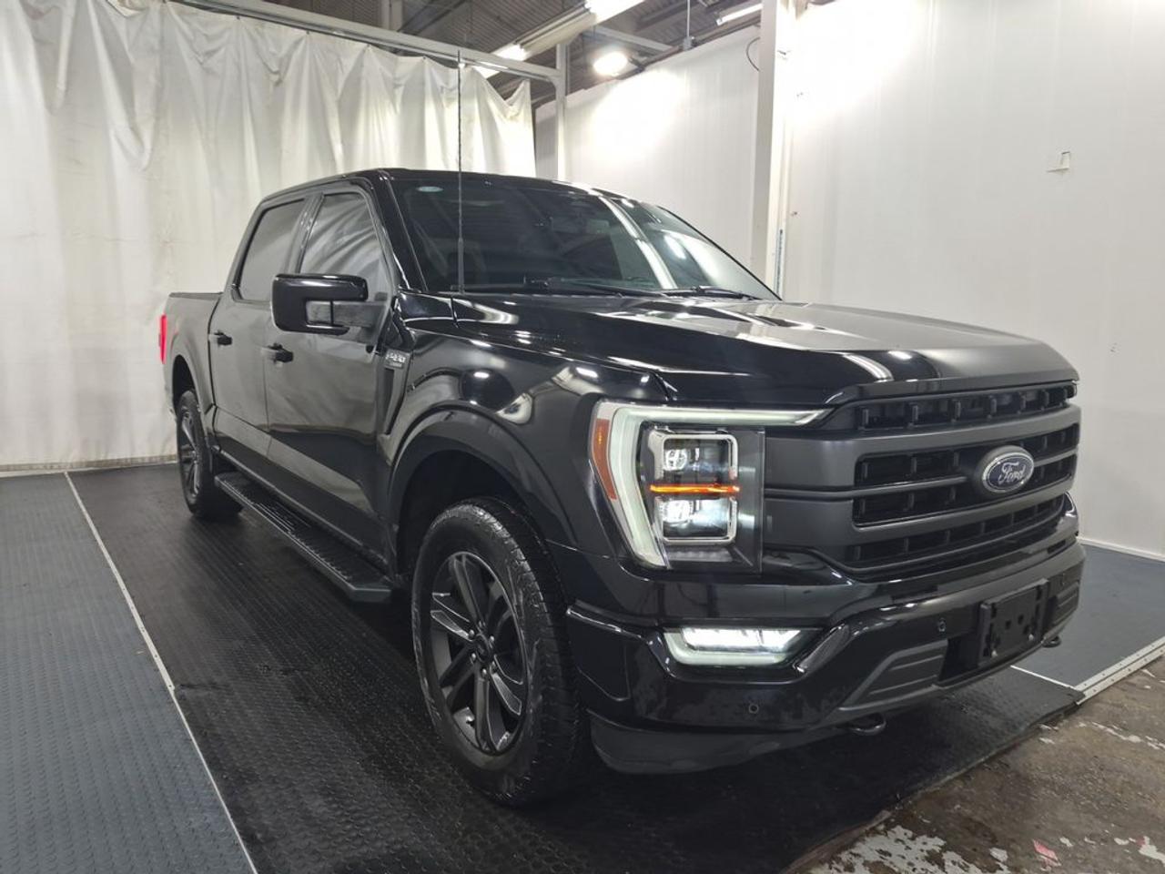 2023 Ford F-150 Lariat Photo1