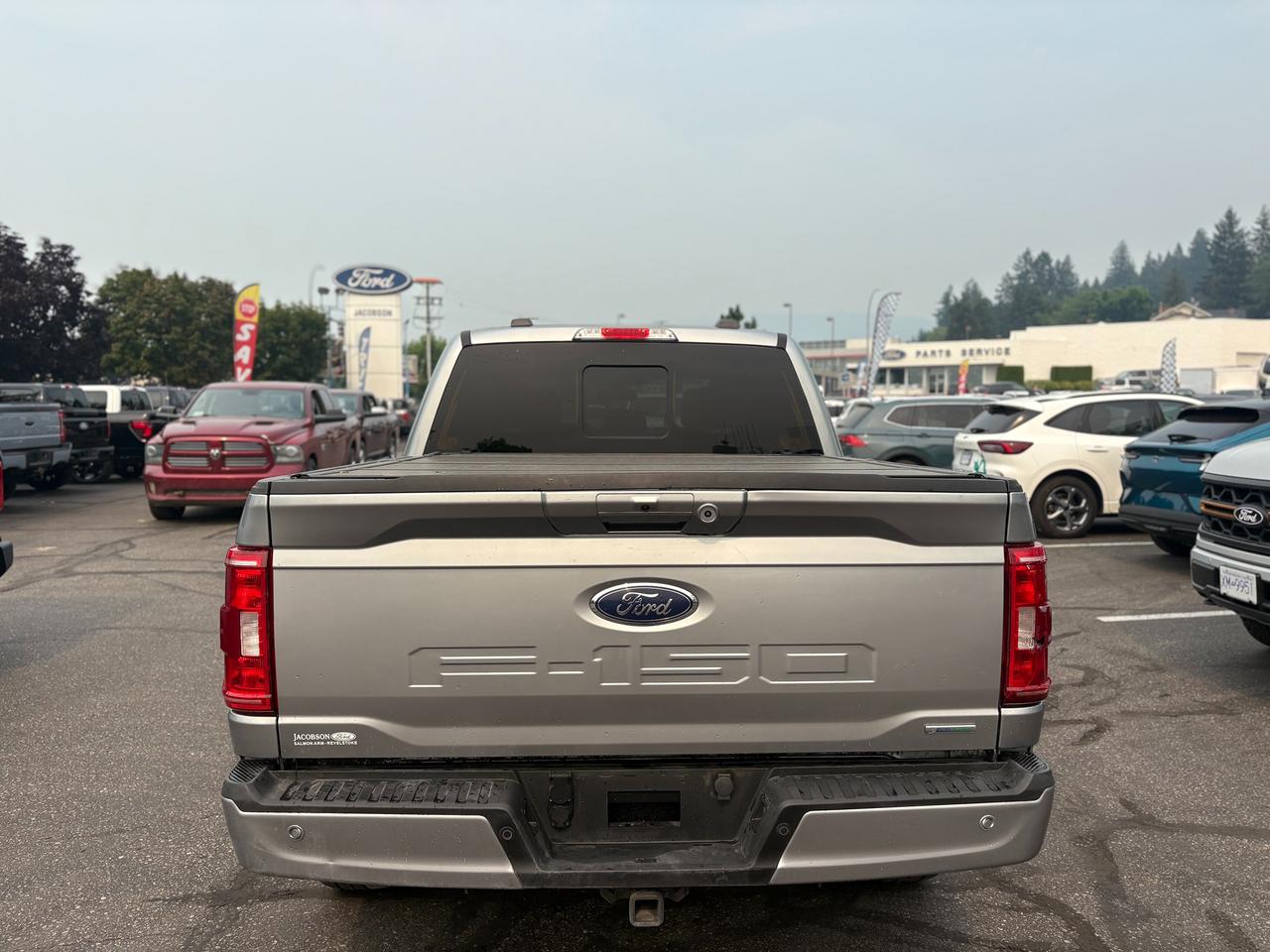 2022 Ford F-150 XLT Photo3