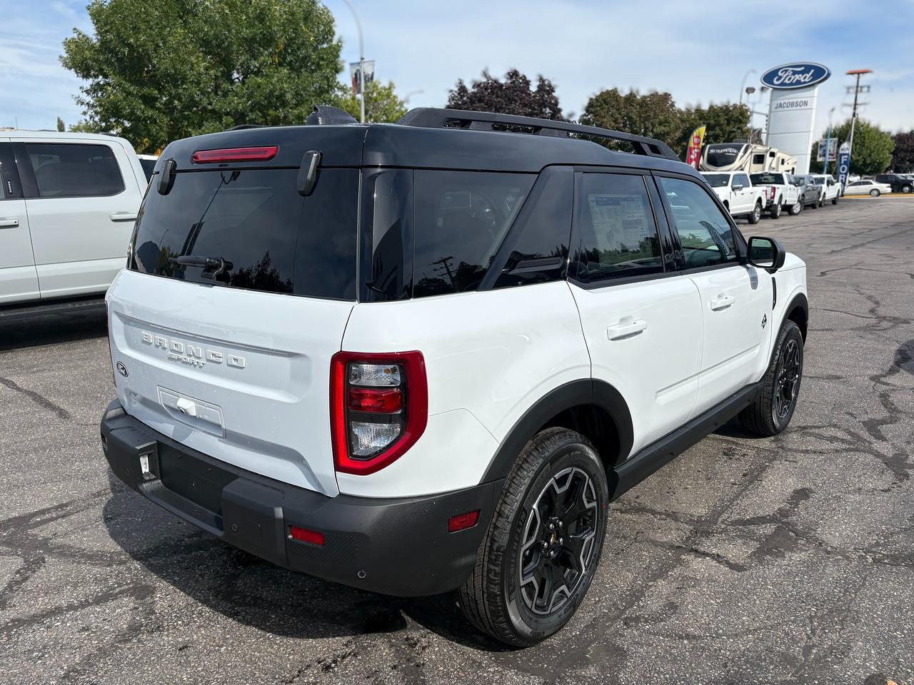 2026 Ford Bronco Sport Outer Banks Photo4