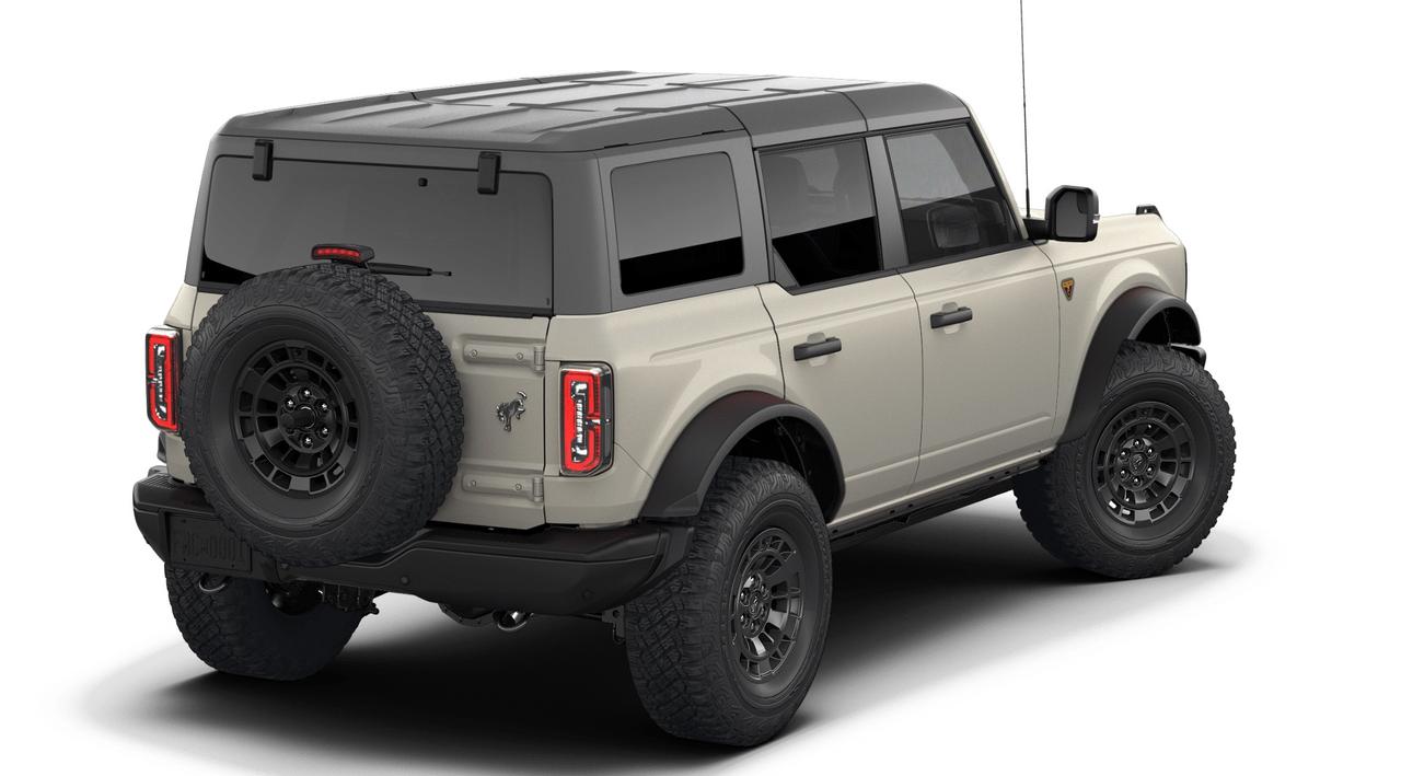 2026 Ford Bronco Badlands 4 DOOR Photo2