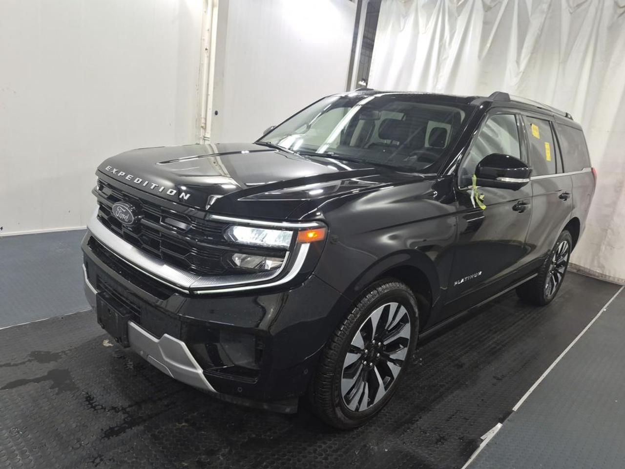 2025 Ford Expedition Platinum Photo0