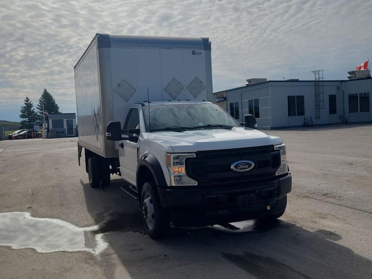 2022 Ford F-550 Super Duty DRW XL Photo1