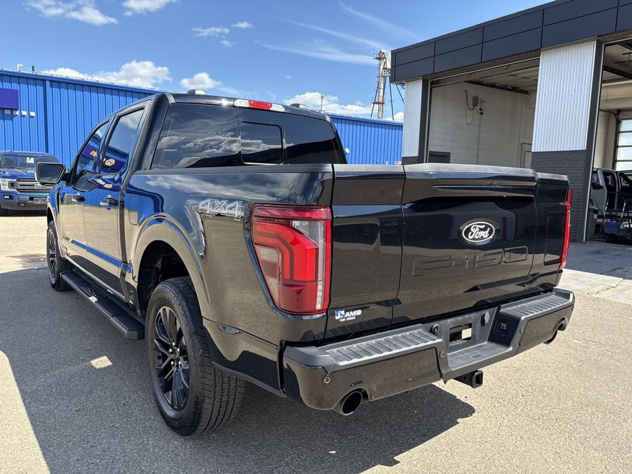 2024 Ford F-150 Lariat Photo4