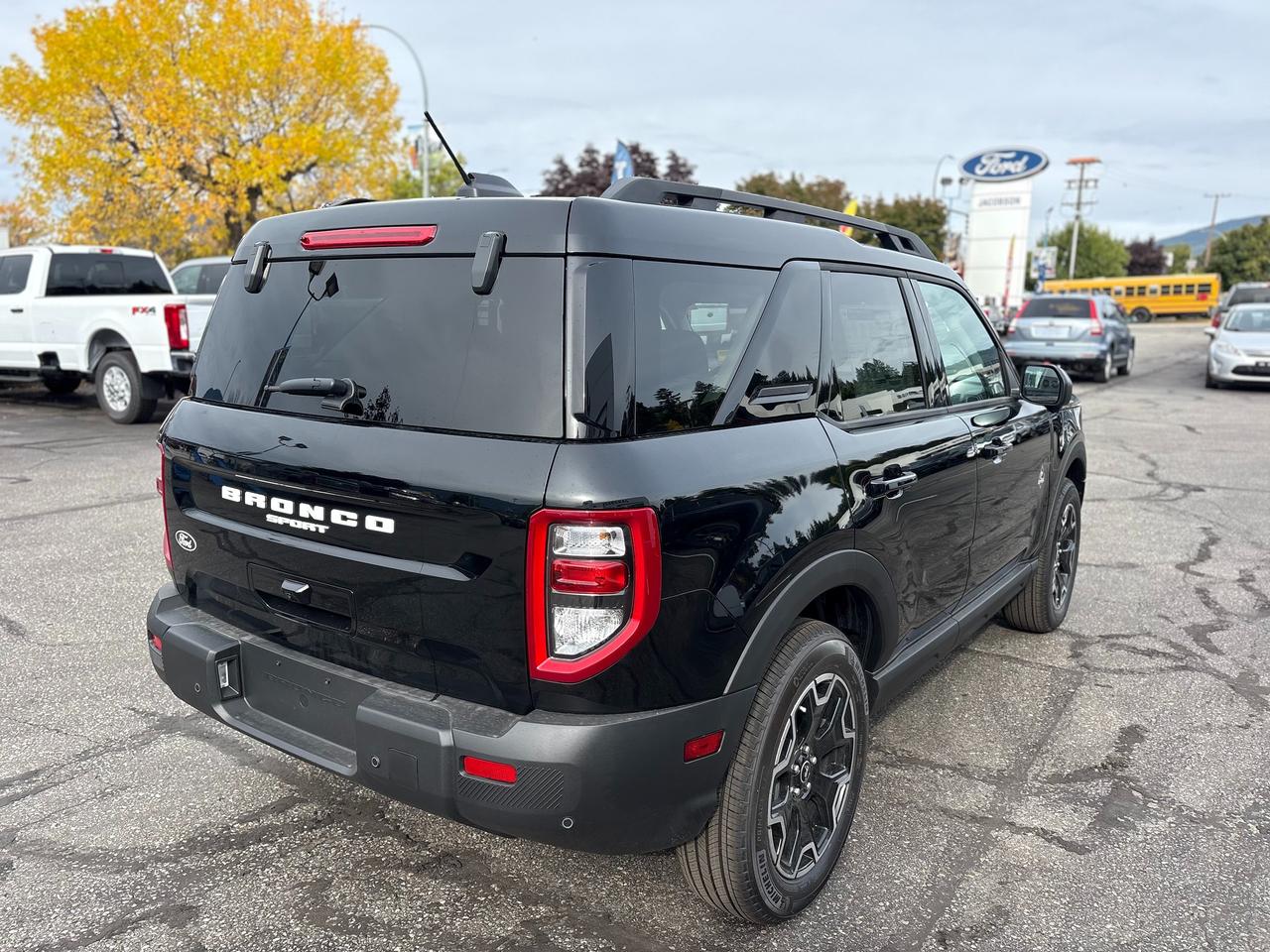 2026 Ford Bronco Sport Outer Banks Photo4