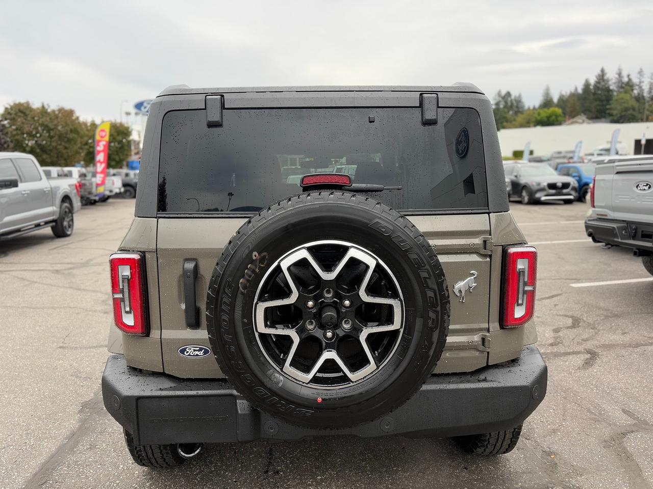 2026 Ford Bronco Outer Banks Photo3