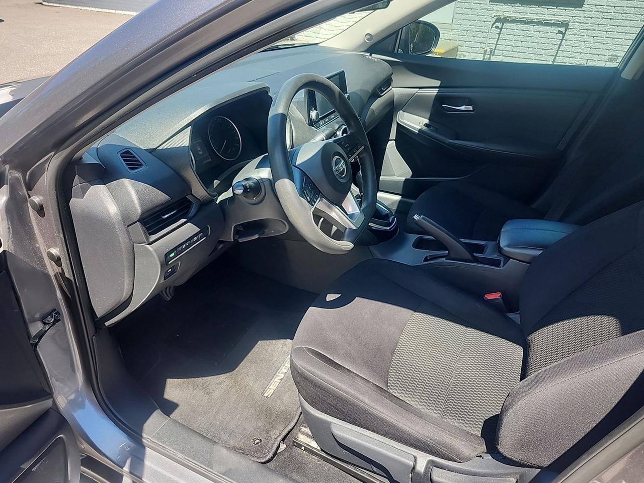 2021 Nissan Sentra 6SPD-DRIVE ASSIST-APPLE CARPLAY-ANDROID AUTO Photo