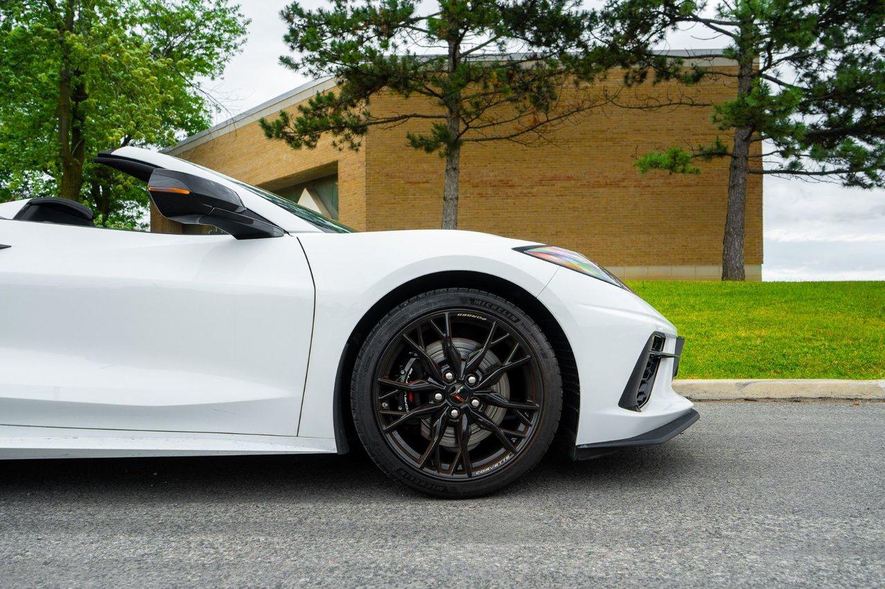 2025 Chevrolet Corvette STINGRAY 2LT CONVERTIBLE Photo4