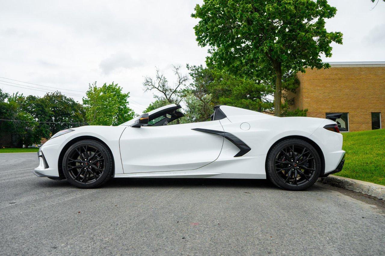 2025 Chevrolet Corvette STINGRAY 2LT CONVERTIBLE Photo