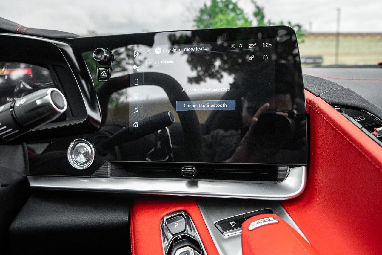 2025 Chevrolet Corvette STINGRAY 2LT CONVERTIBLE Photo