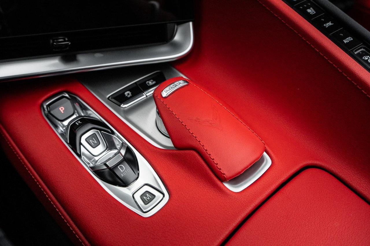 2025 Chevrolet Corvette STINGRAY 2LT CONVERTIBLE Photo