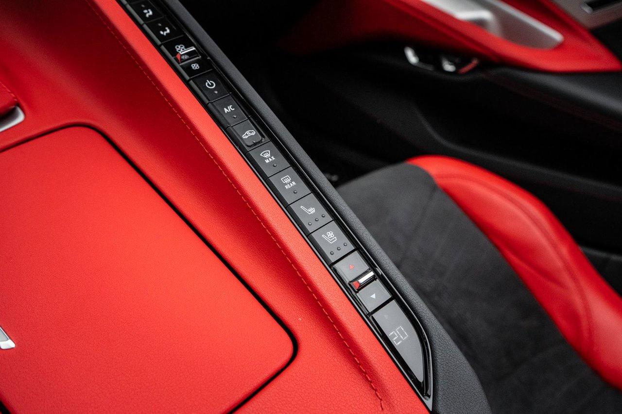 2025 Chevrolet Corvette STINGRAY 2LT CONVERTIBLE Photo