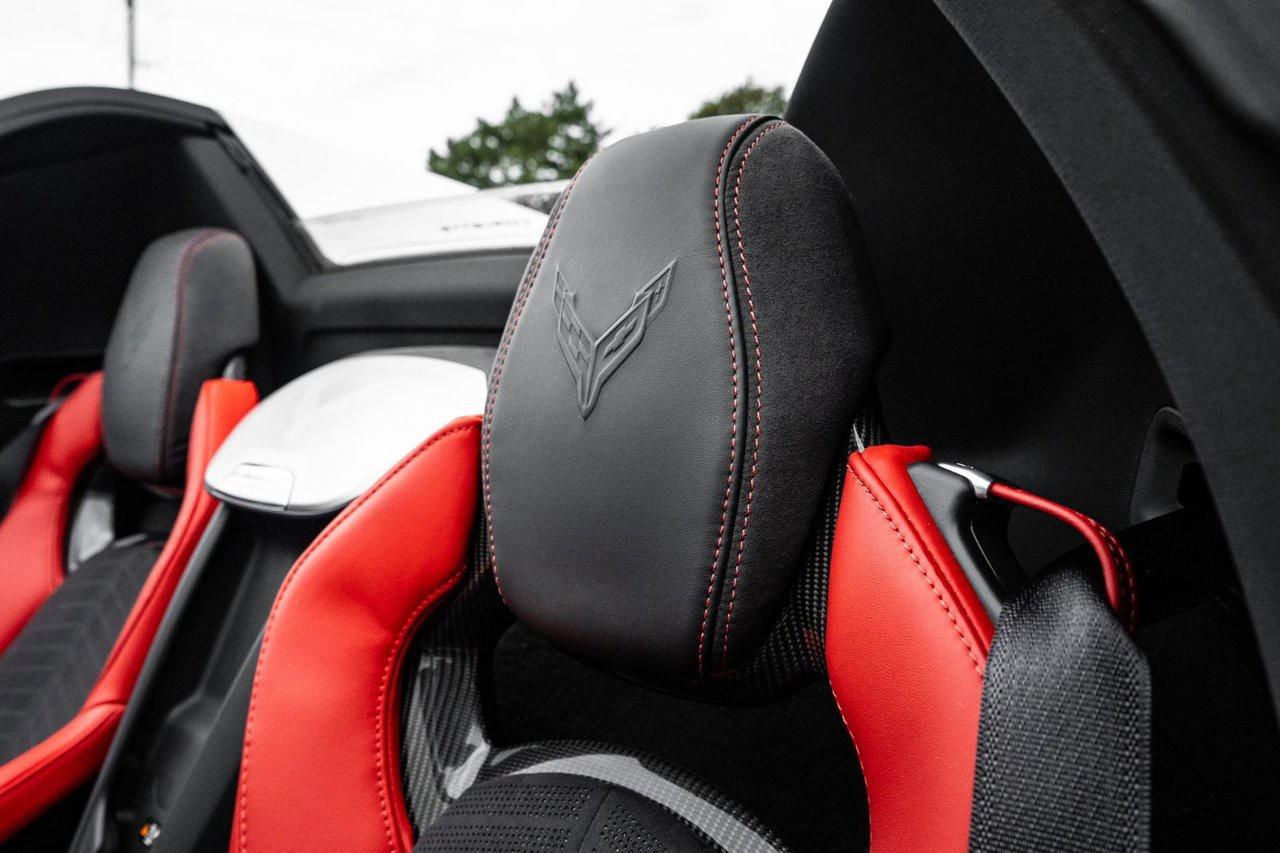 2025 Chevrolet Corvette STINGRAY 2LT CONVERTIBLE Photo