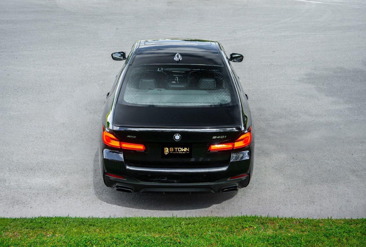 2022 BMW 5 Series 540i xDrive Photo