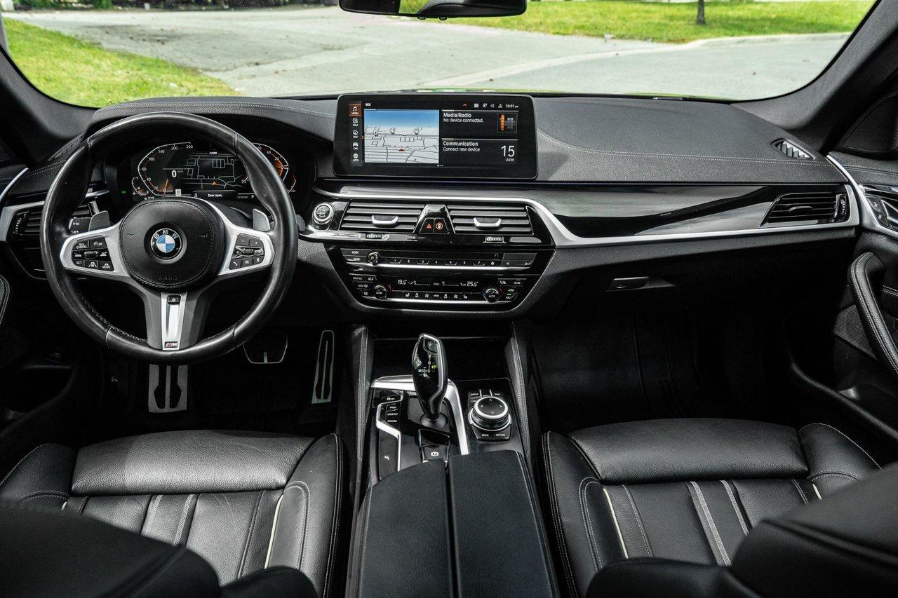 2022 BMW 5 Series 540i xDrive Photo