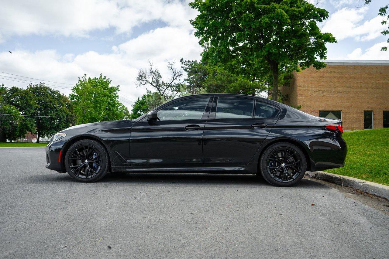 2022 BMW 5 Series 540i xDrive Photo