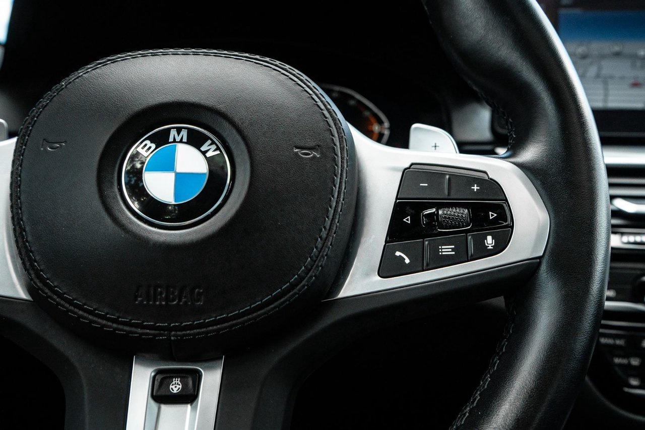 2022 BMW 5 Series 540i xDrive Photo