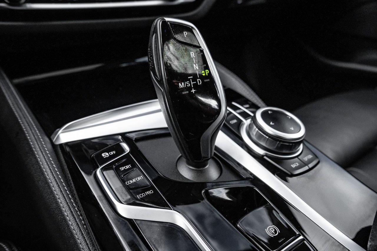 2022 BMW 5 Series 540i xDrive Photo