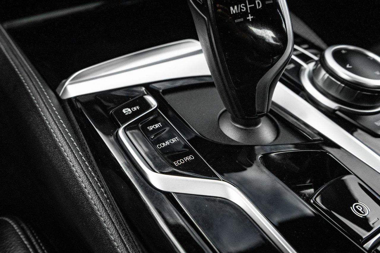 2022 BMW 5 Series 540i xDrive Photo