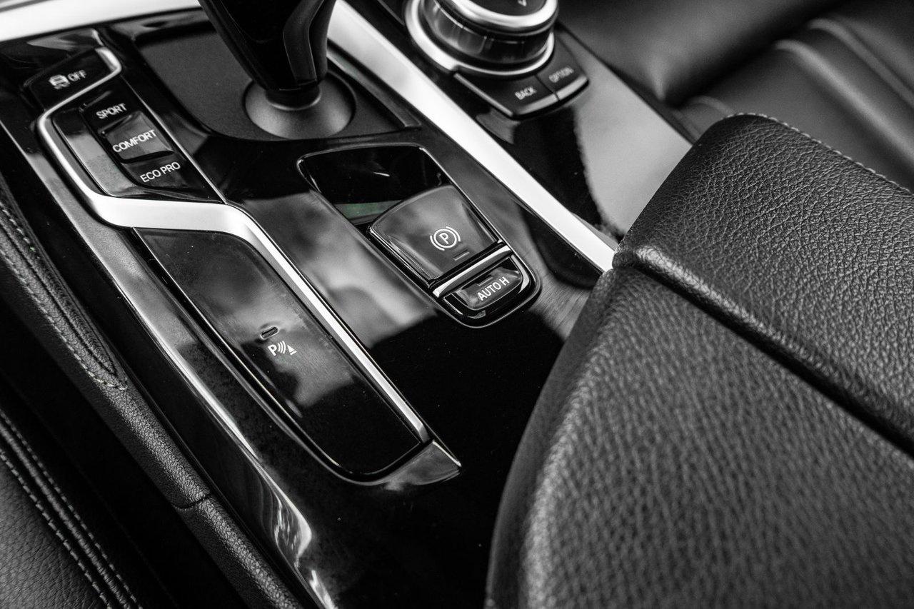 2022 BMW 5 Series 540i xDrive Photo
