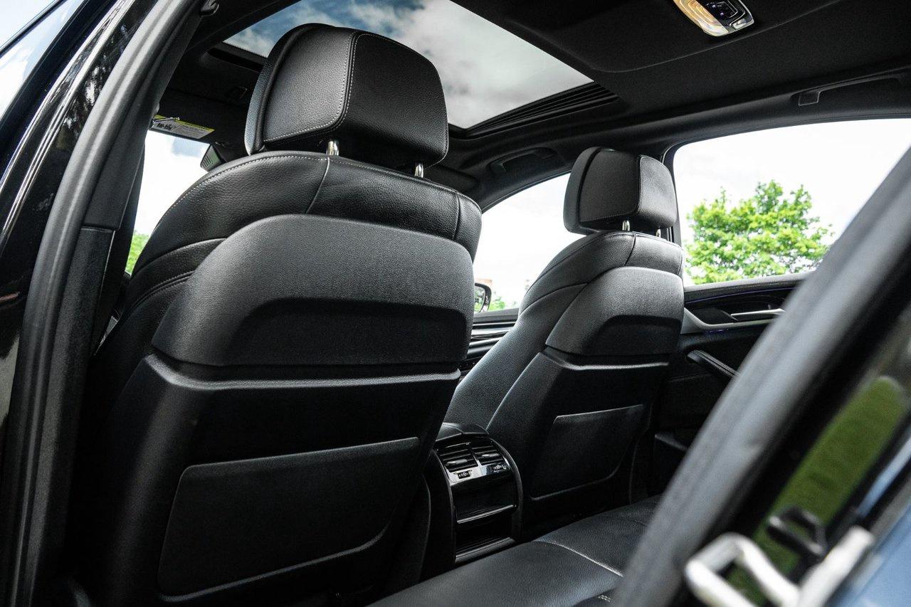 2022 BMW 5 Series 540i xDrive Photo