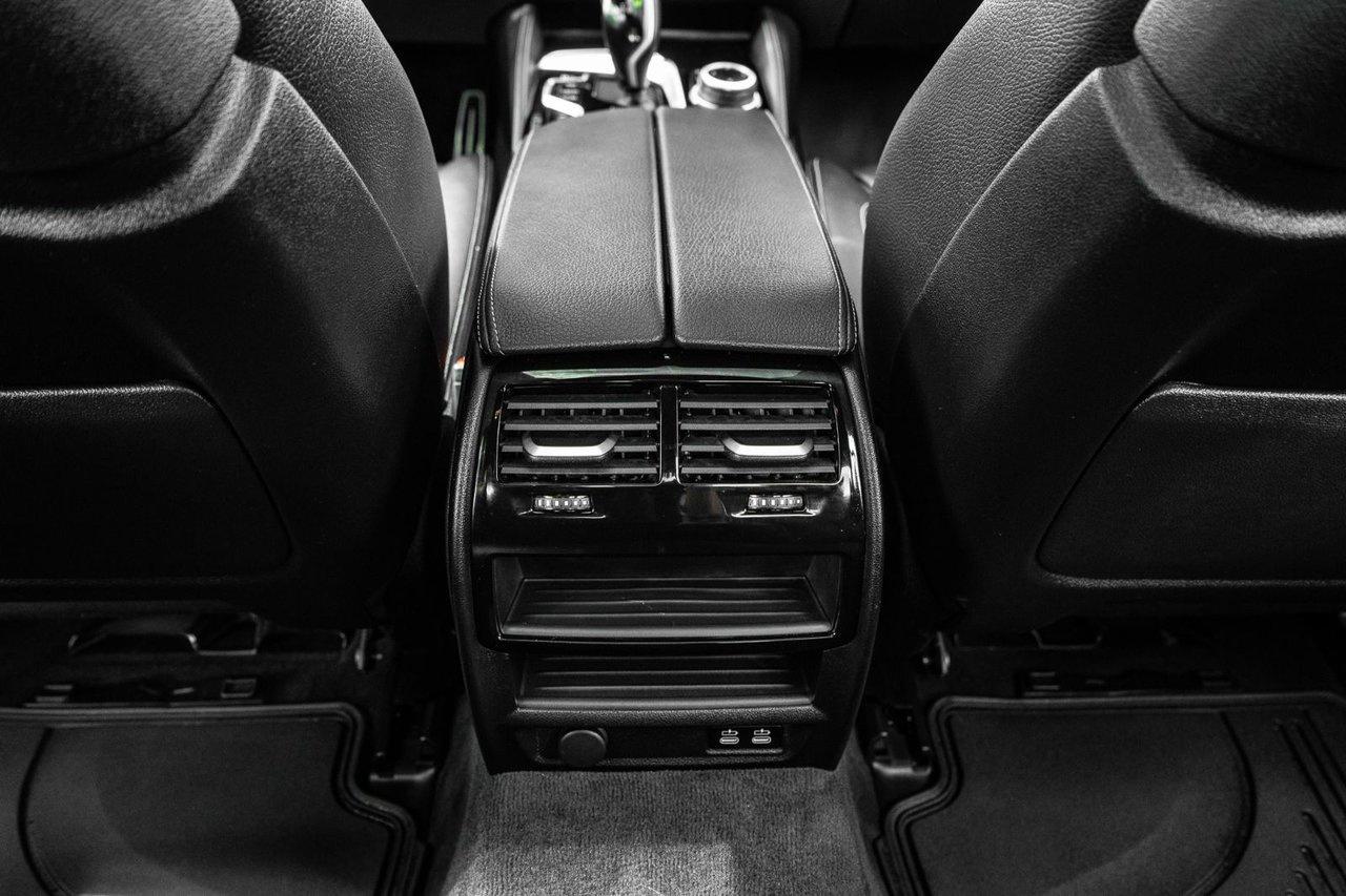 2022 BMW 5 Series 540i xDrive Photo