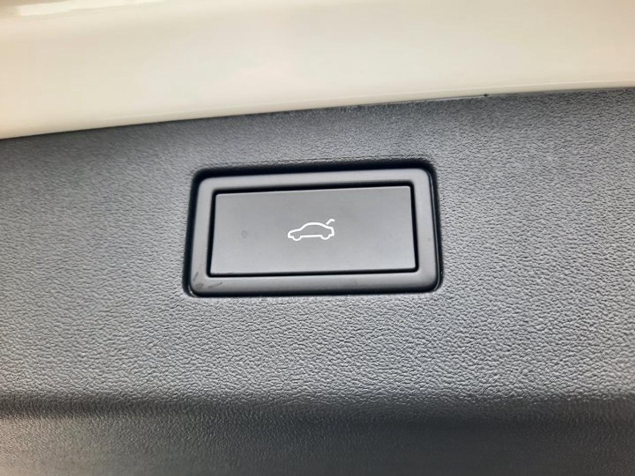 14304176.829030137