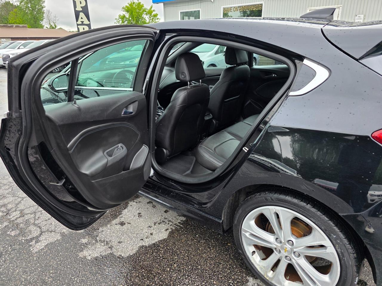 2018 Chevrolet Cruze Premier  RS Photo
