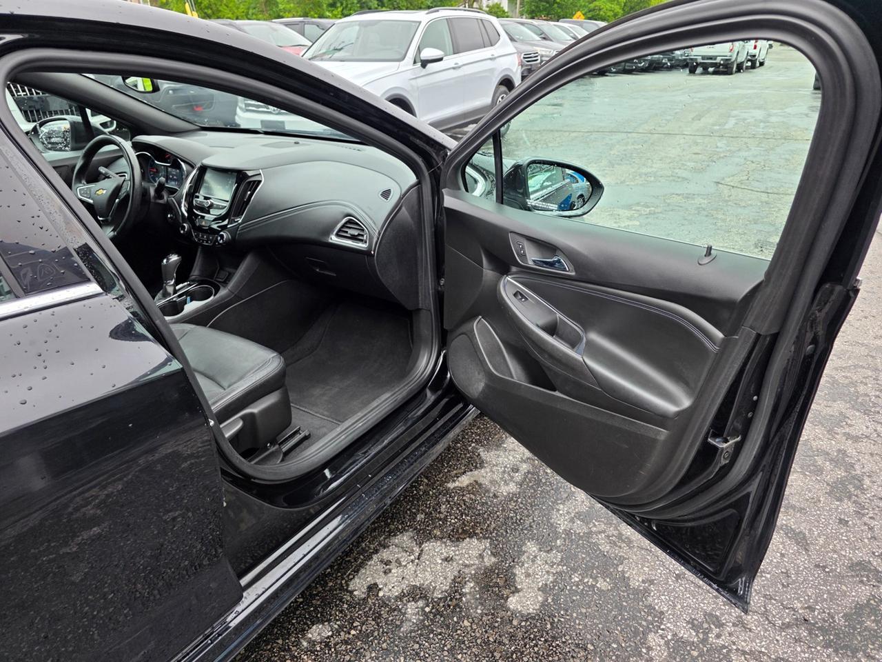 2018 Chevrolet Cruze Premier  RS Photo