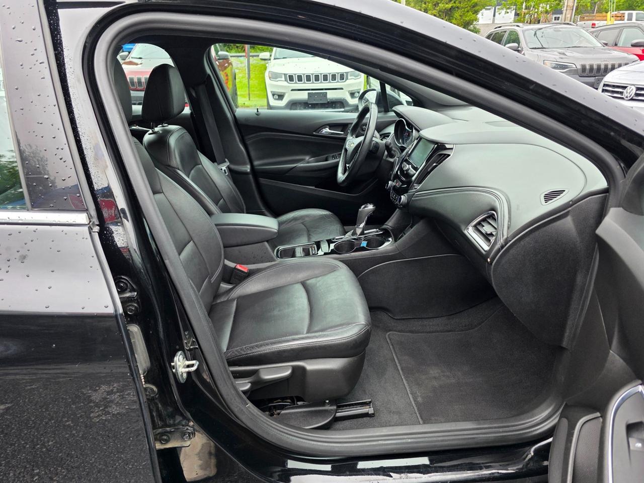 2018 Chevrolet Cruze Premier  RS Photo