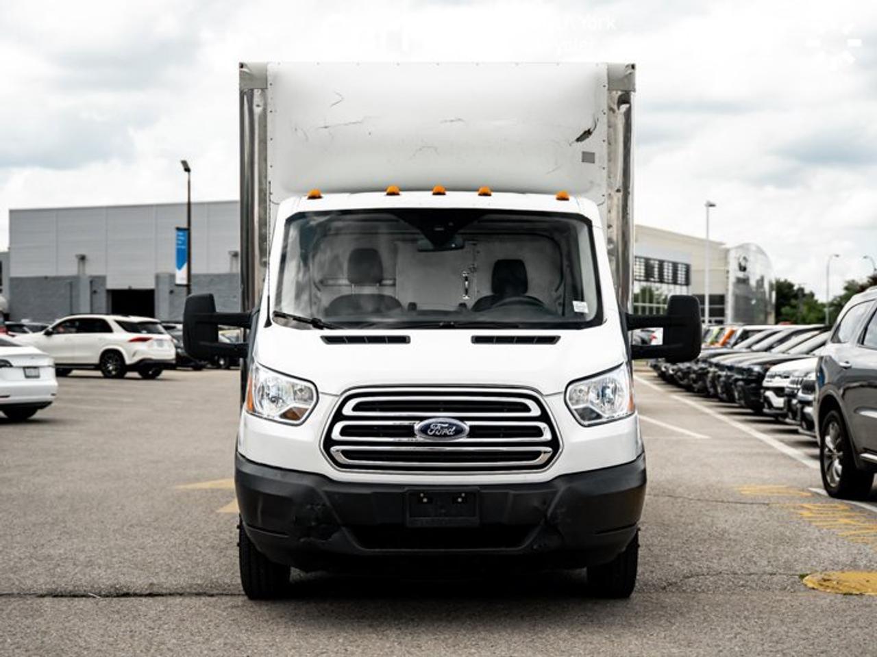 2019 Ford Transit Cutaway T-350 178" Box Truck Backup Camera Bluetooth Connectivity Photo2