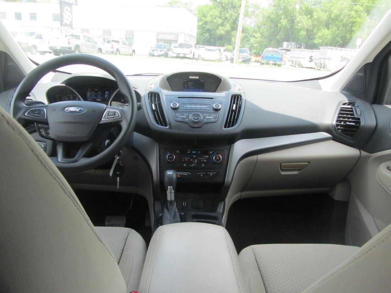2017 Ford Escape SE FWD Photo