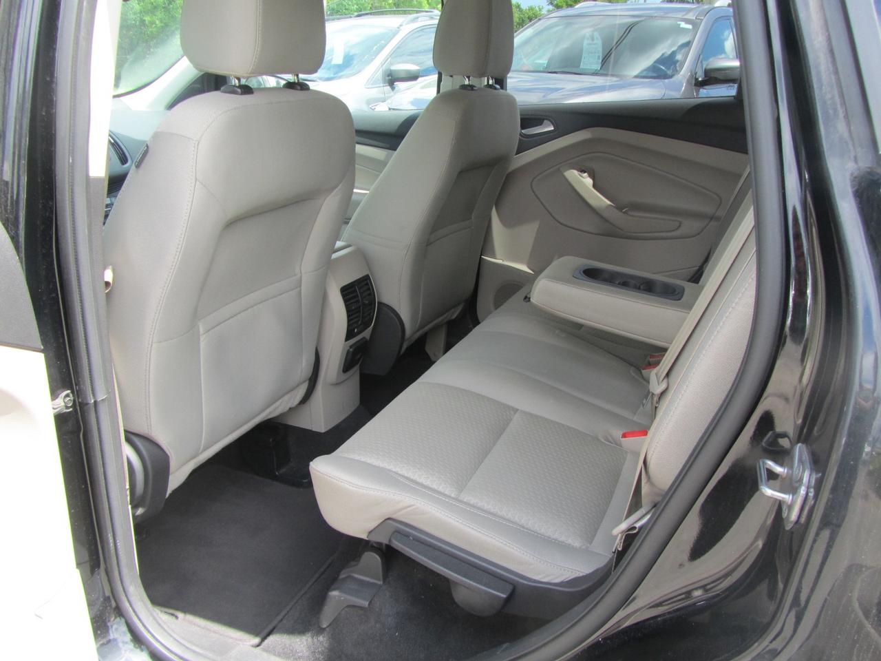 2017 Ford Escape SE FWD Photo