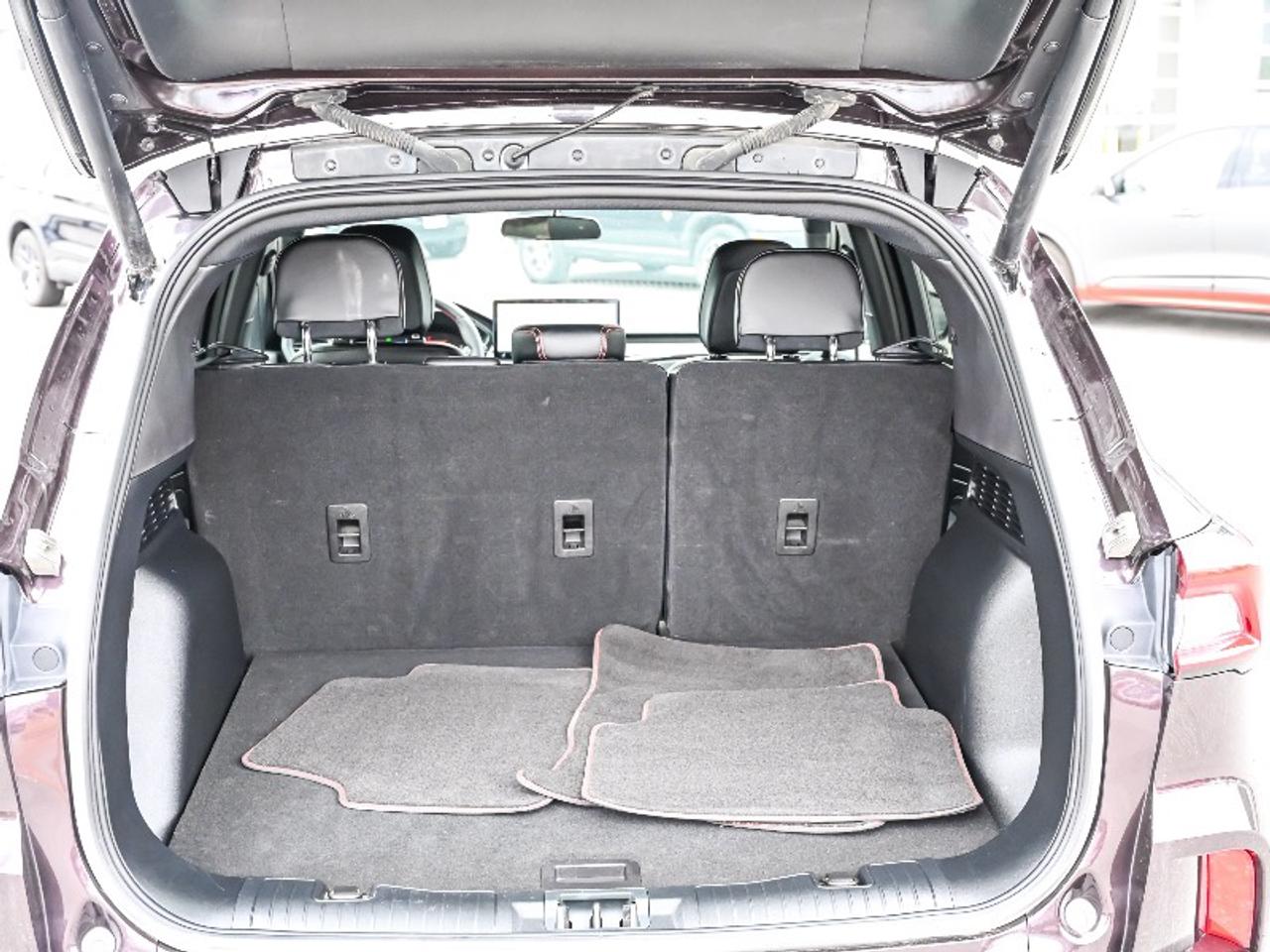 2023 Ford Escape ST-Line Select Photo