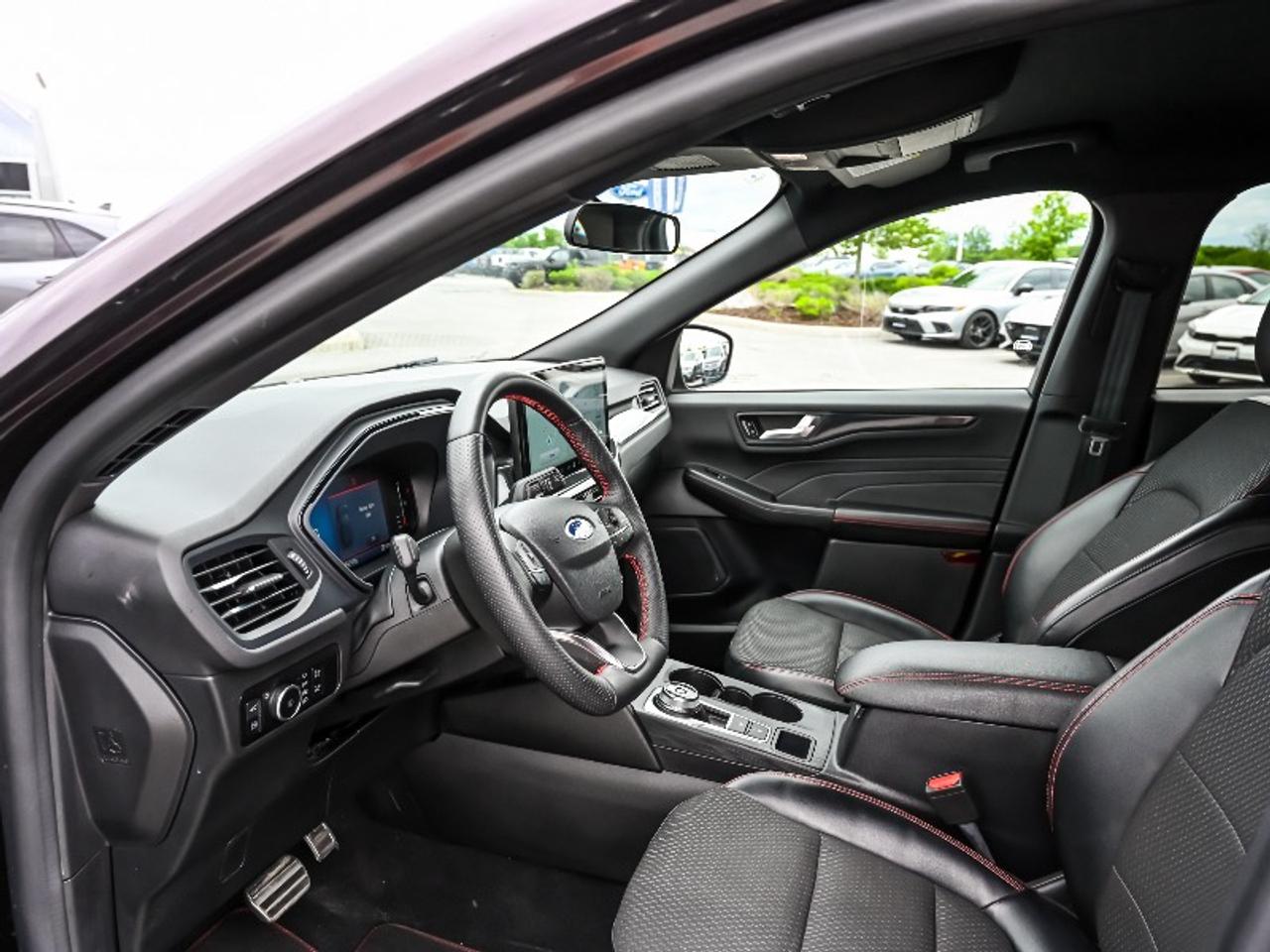 2023 Ford Escape ST-Line Select Photo