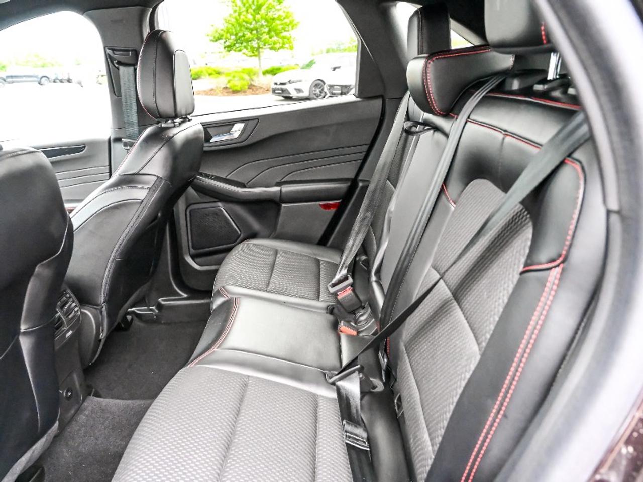 2023 Ford Escape ST-Line Select Photo