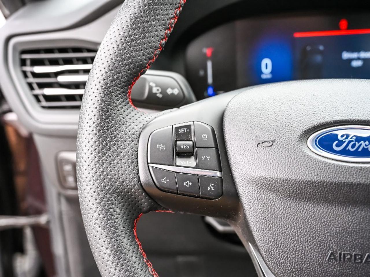 2023 Ford Escape ST-Line Select Photo