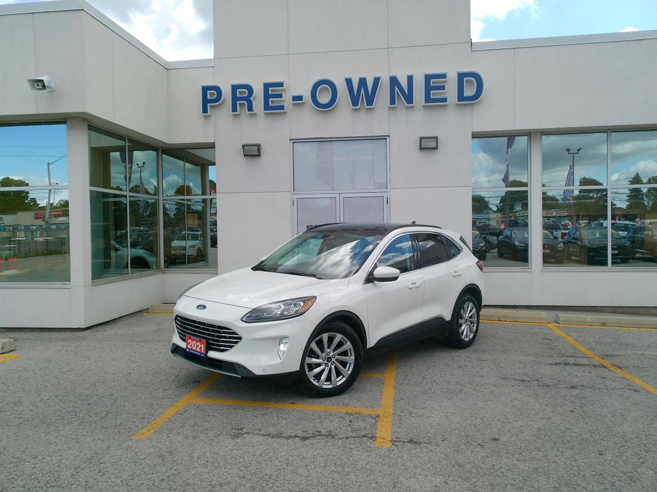 2021 Ford Escape Titanium AWD Photo0