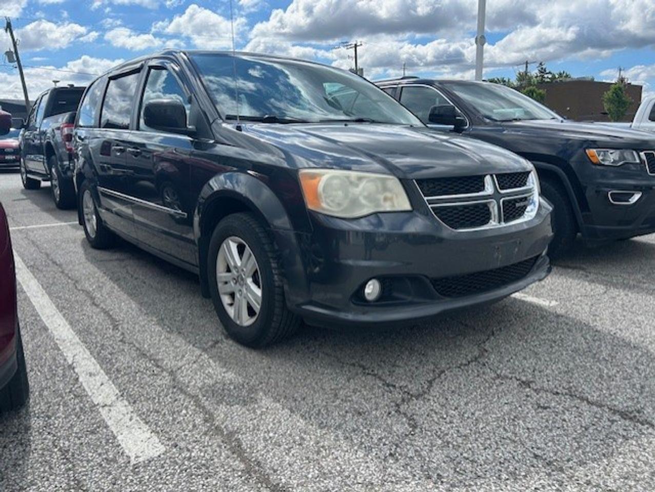 2011 Dodge Grand Caravan 4dr Wgn Crew Photo