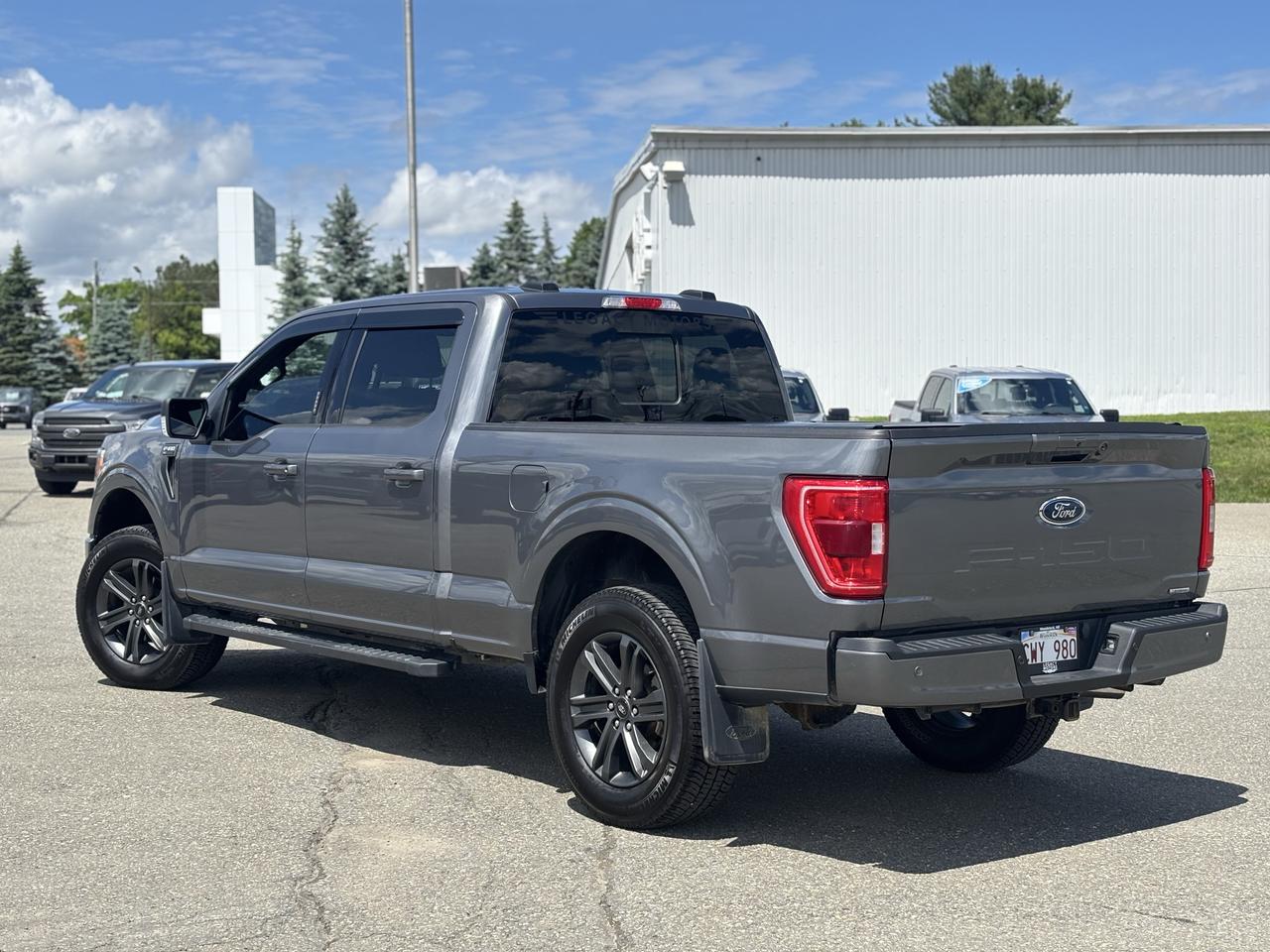 2022 Ford F-150 XLT 4WD SUPERCREW 6.5' BO Photo2