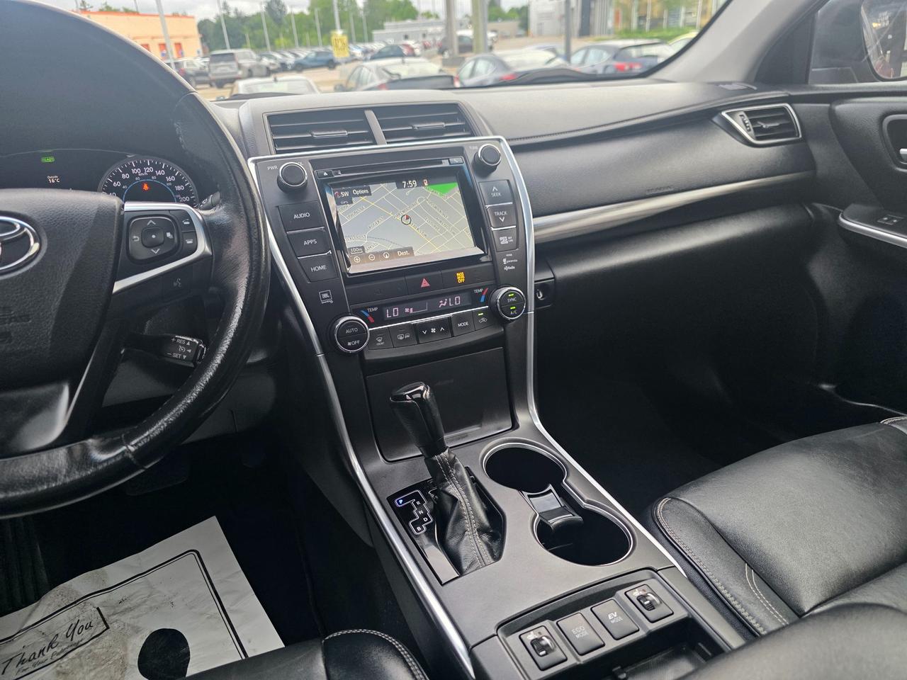 2015 Toyota Camry HYBRID XLE HYBRID | Accident Free | Leather | Sunroof | JBL | NAVI Photo