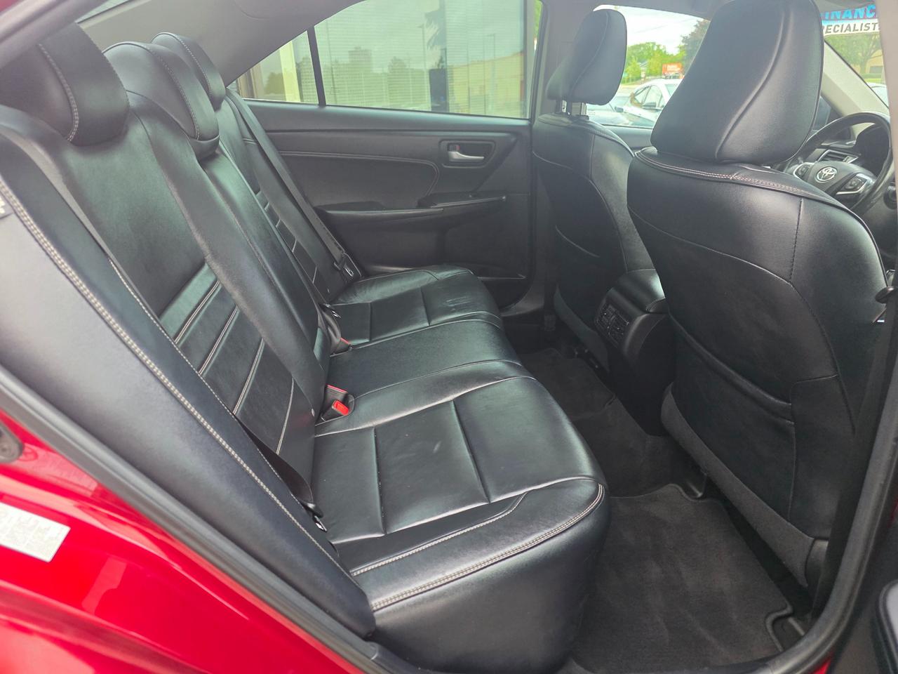 2015 Toyota Camry HYBRID XLE HYBRID | Accident Free | Leather | Sunroof | JBL | NAVI Photo