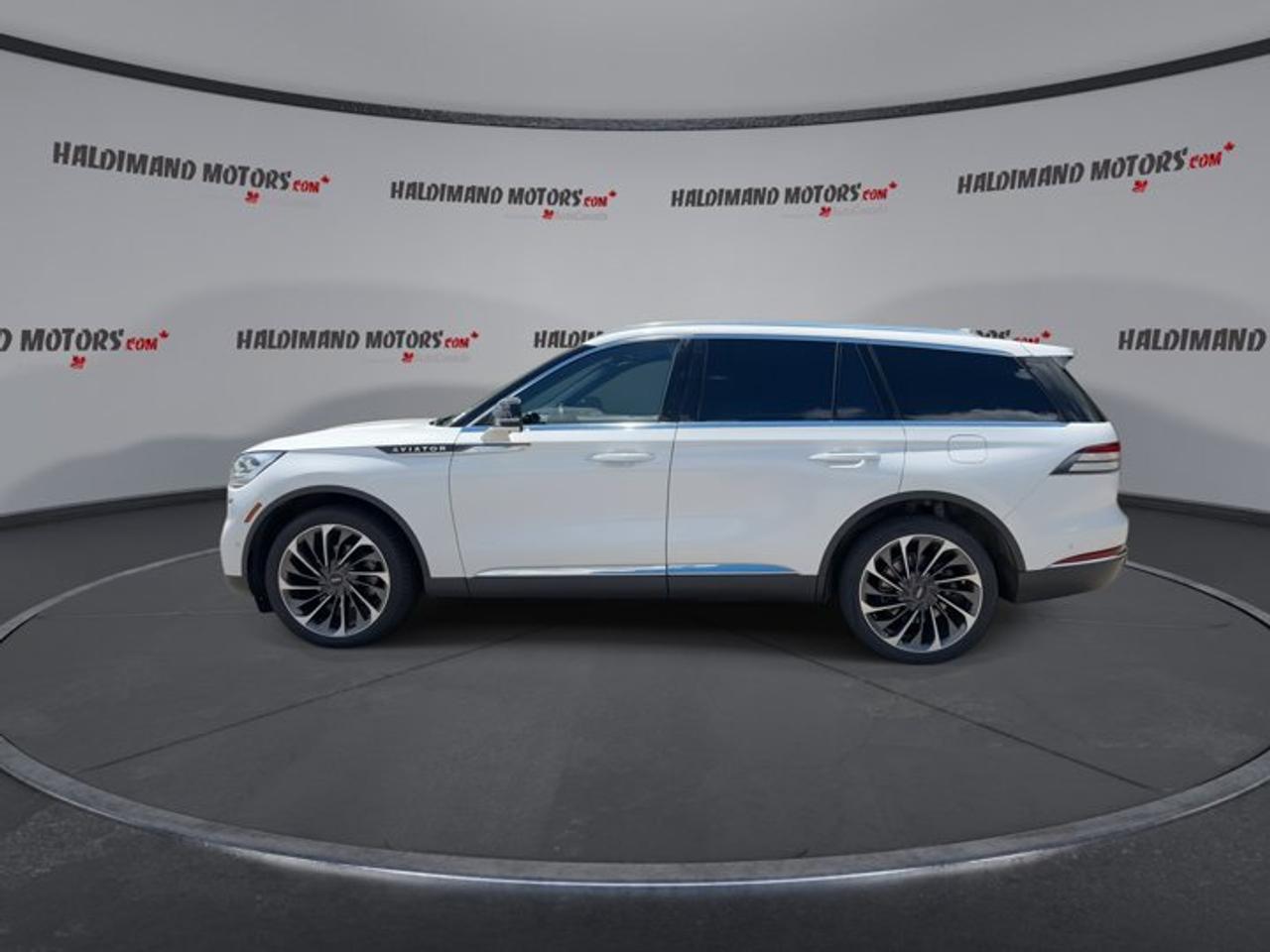 2023 Lincoln Aviator Reserve AWD | No Accidents | 360 Camera | Ventilated Seats Photo