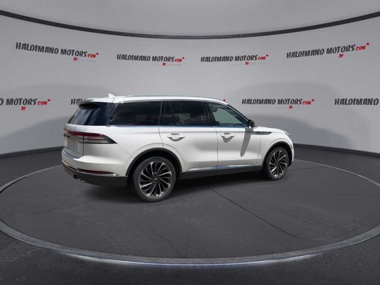 2023 Lincoln Aviator Reserve AWD | No Accidents | 360 Camera | Ventilated Seats Photo