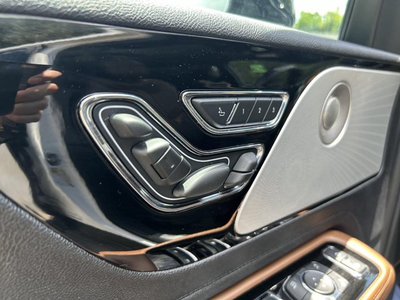 2023 Lincoln Aviator Reserve AWD | No Accidents | 360 Camera | Ventilated Seats Photo
