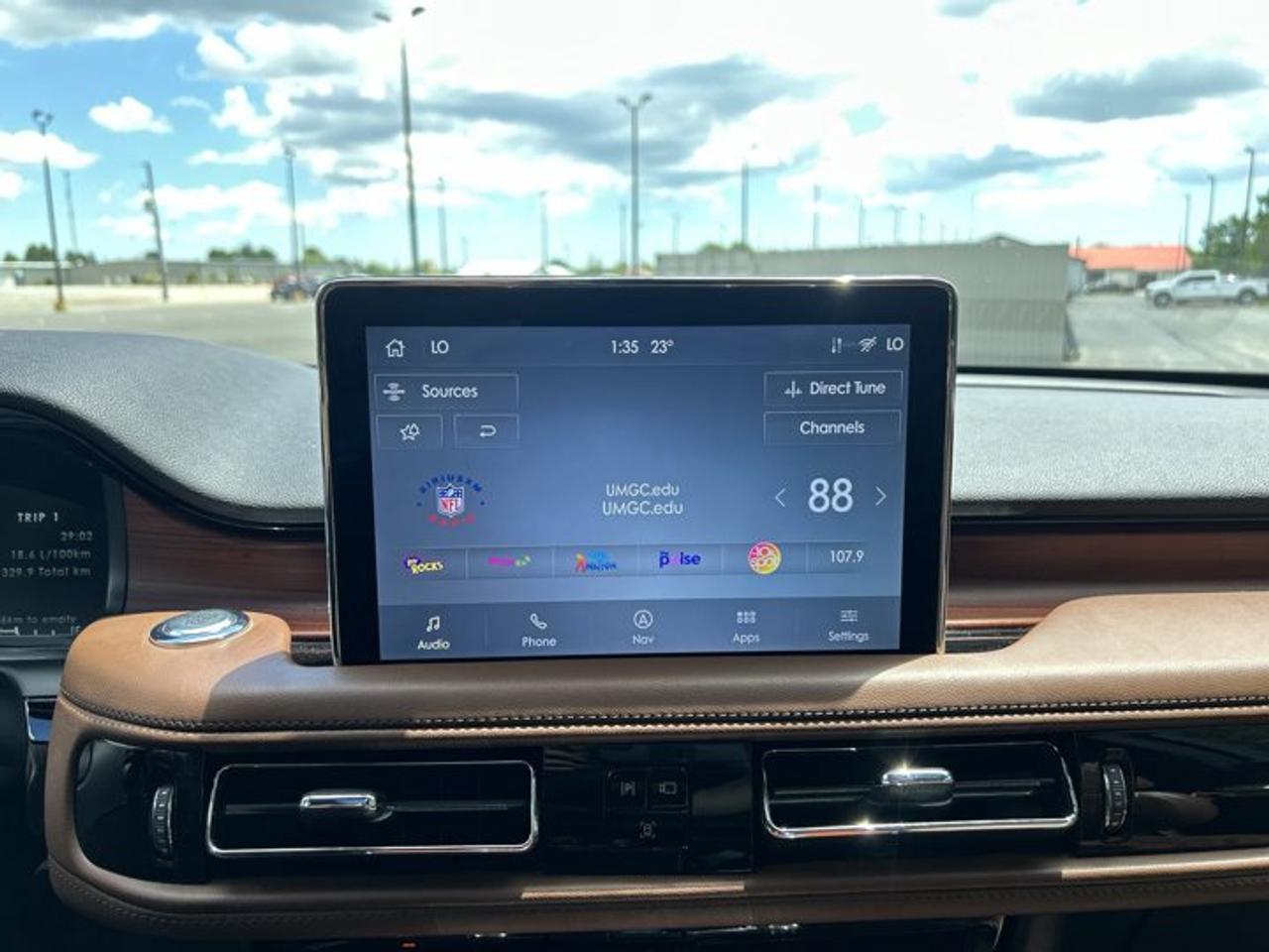 2023 Lincoln Aviator Reserve AWD | No Accidents | 360 Camera | Ventilated Seats Photo