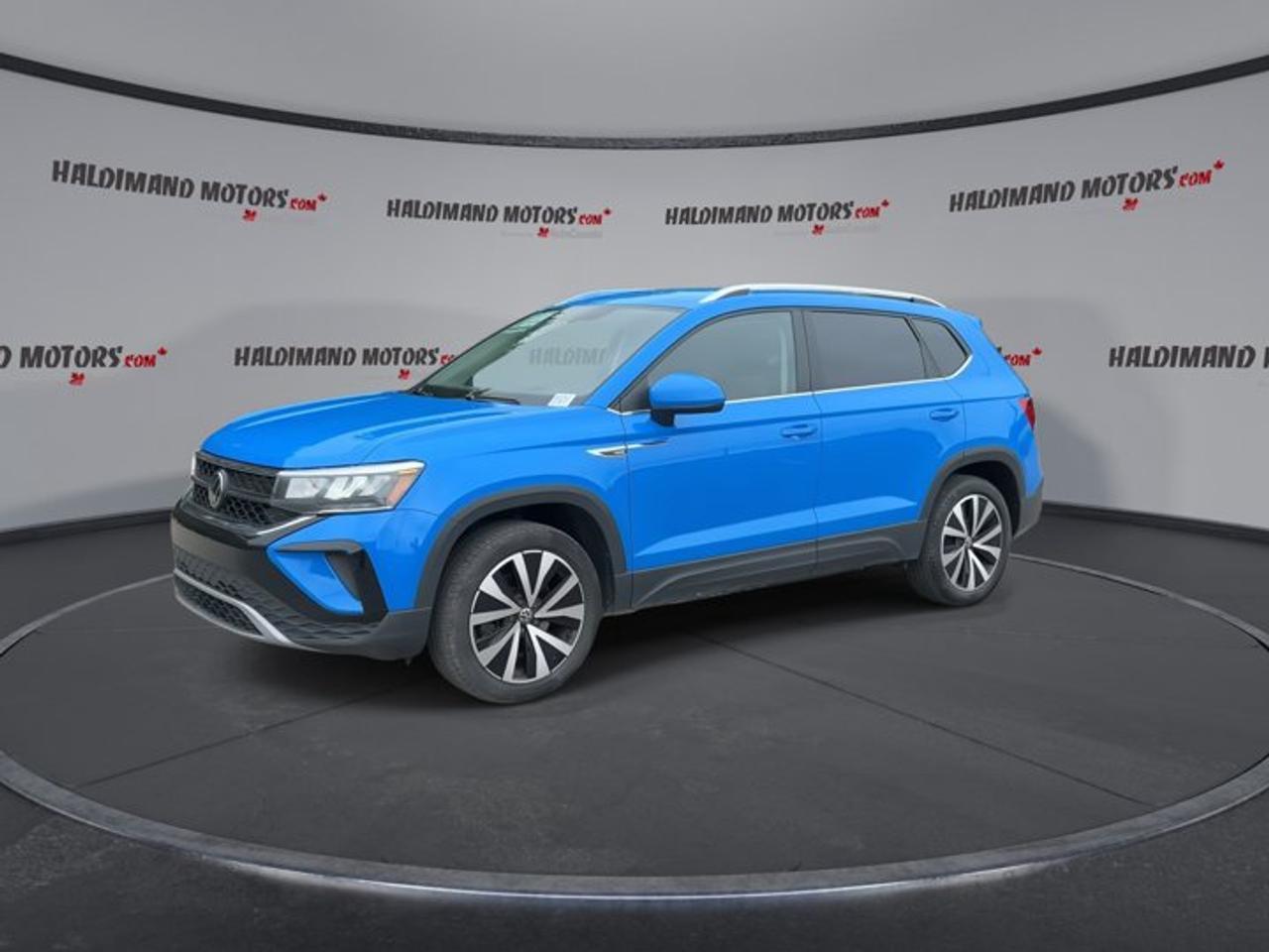2023 Volkswagen Taos Comfortline 4WD | No Accidents | Leather Seats | Heated Steering Photo